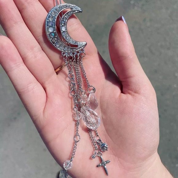 New Unworn Rhinestone Moon Dangly Hair Clip - Picture 3 of 6